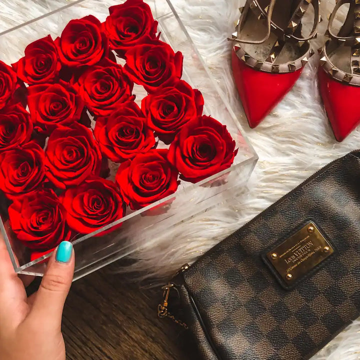 16 Red Roses - Crystal Box