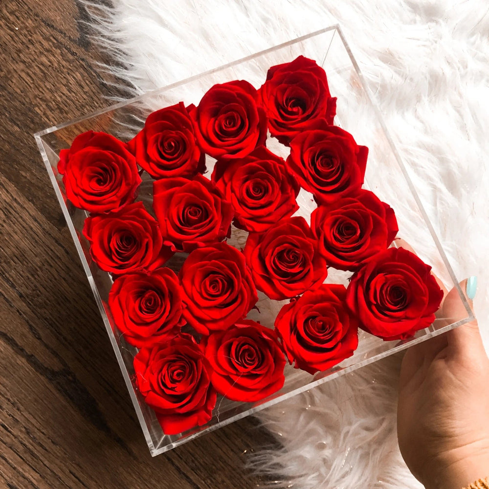 16 Red Roses - Crystal Box - Rose Forever