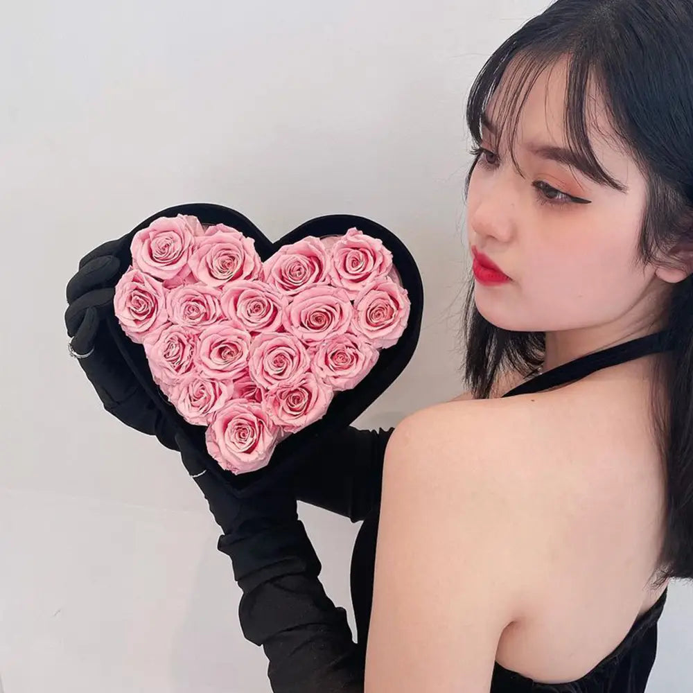 16 Light Pink Roses - Heart-Shaped Box