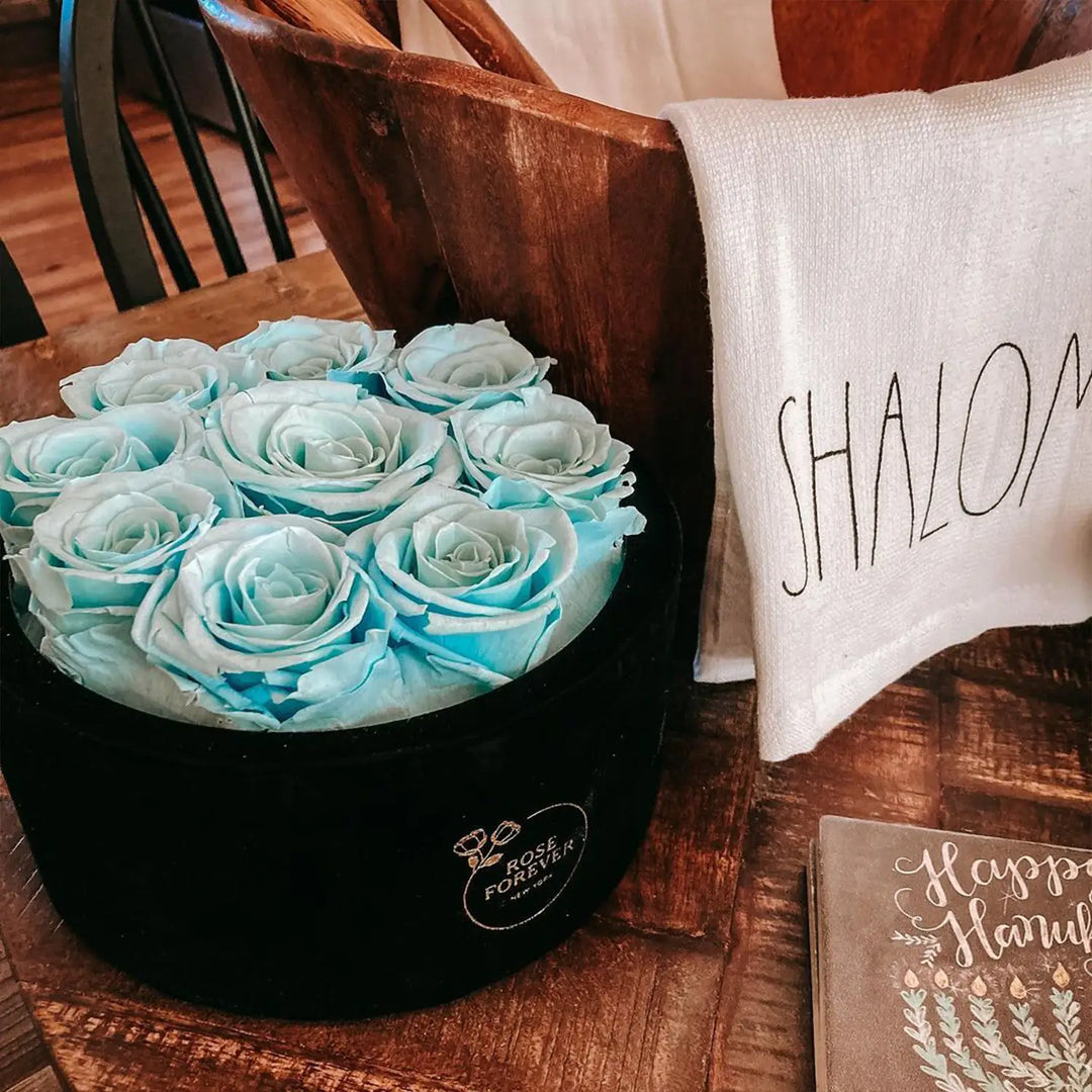 9 Baby Blue Roses - Black Round Velvet Box