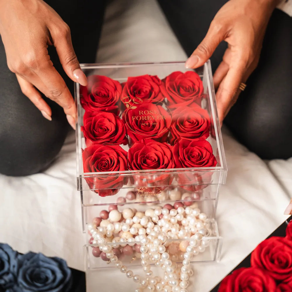 9 Red Roses - Square Crystal Box